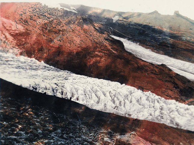 Glacier descending near Hof